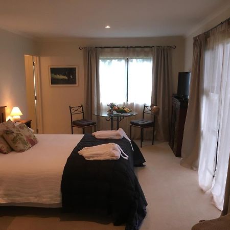 Puka Heights Bed & Breakfast Pauanui Exterior foto