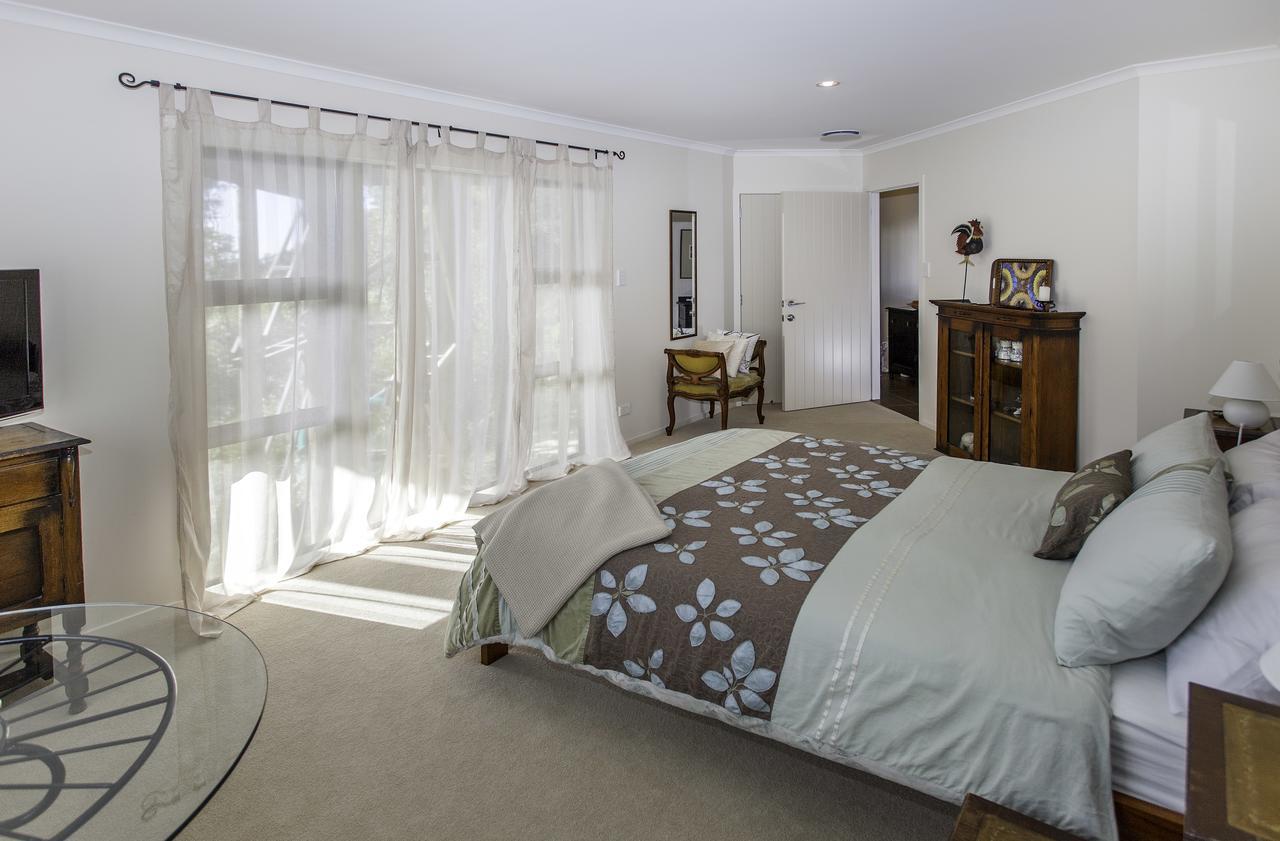 Puka Heights Bed & Breakfast Pauanui Exterior foto
