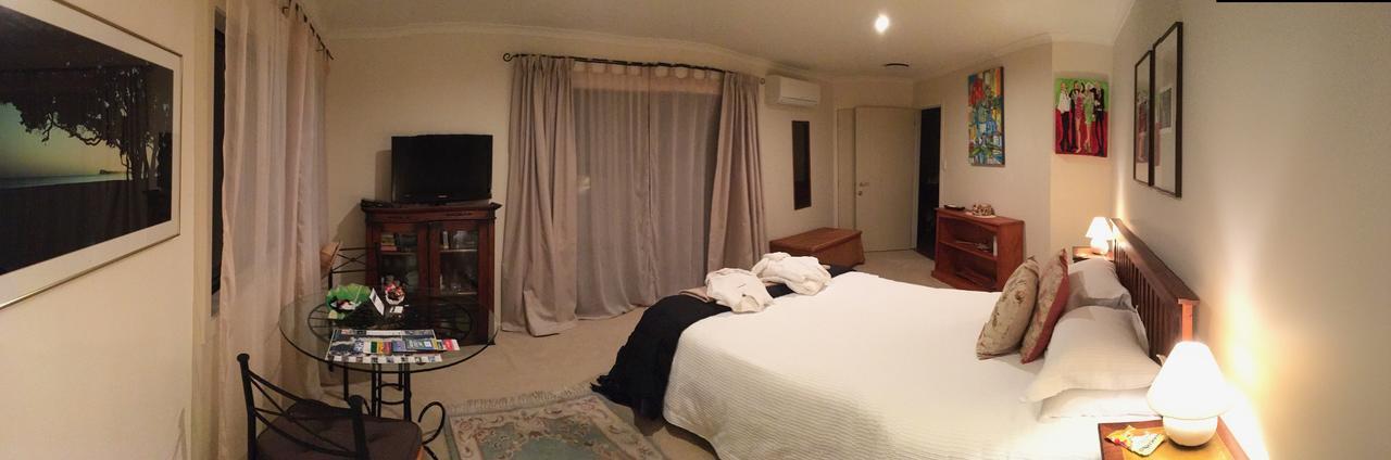 Puka Heights Bed & Breakfast Pauanui Exterior foto